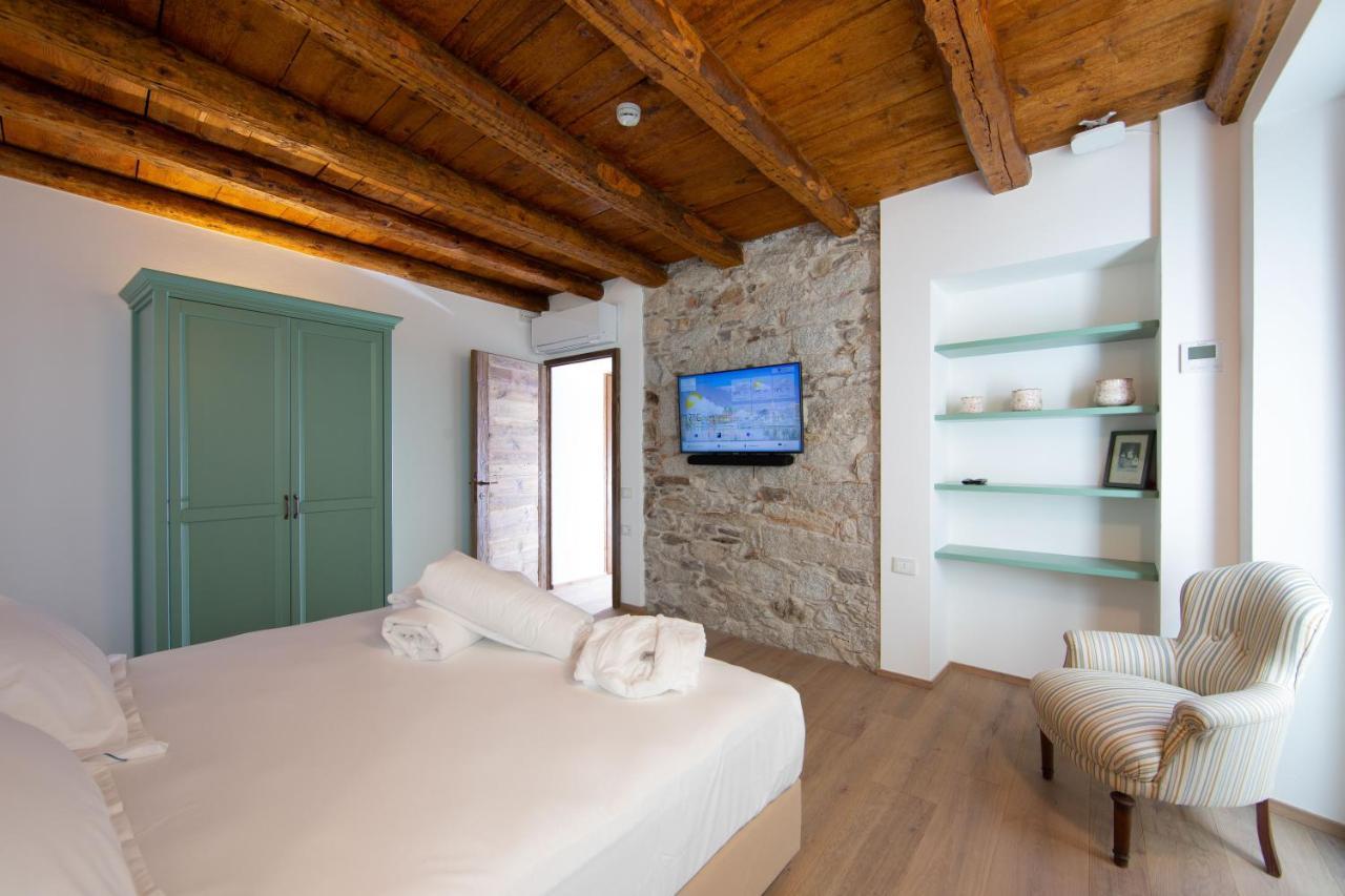 Casa Castagna 1620 Bed & Breakfast Mergozzo Bagian luar foto