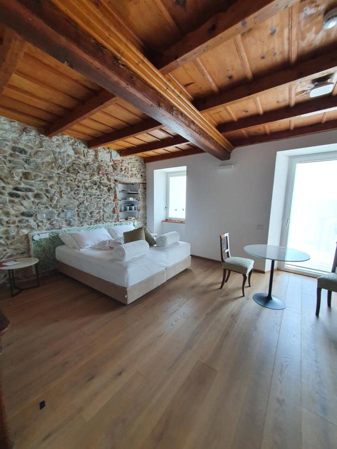 Casa Castagna 1620 Bed & Breakfast Mergozzo Bagian luar foto