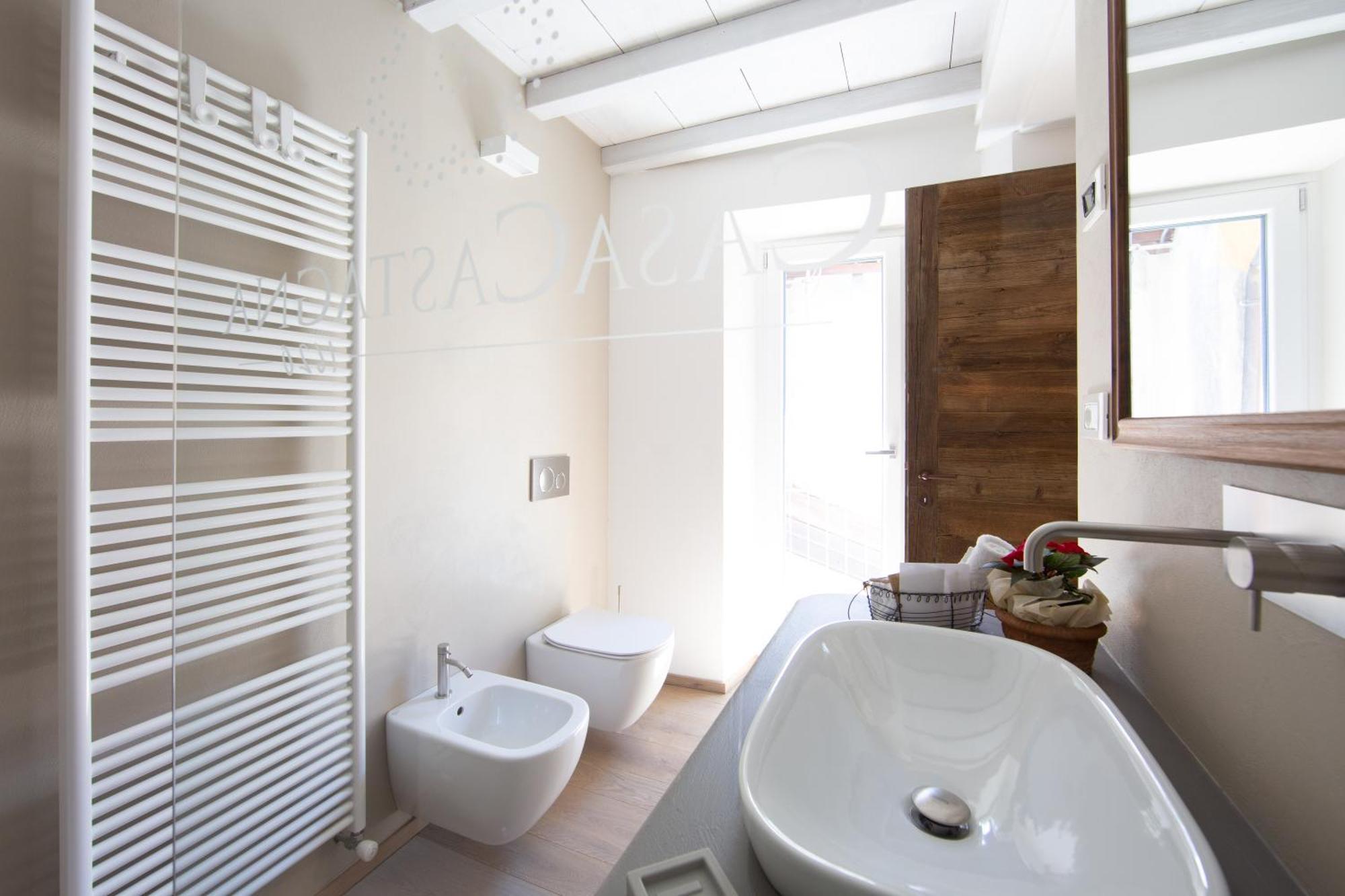 Casa Castagna 1620 Bed & Breakfast Mergozzo Bagian luar foto